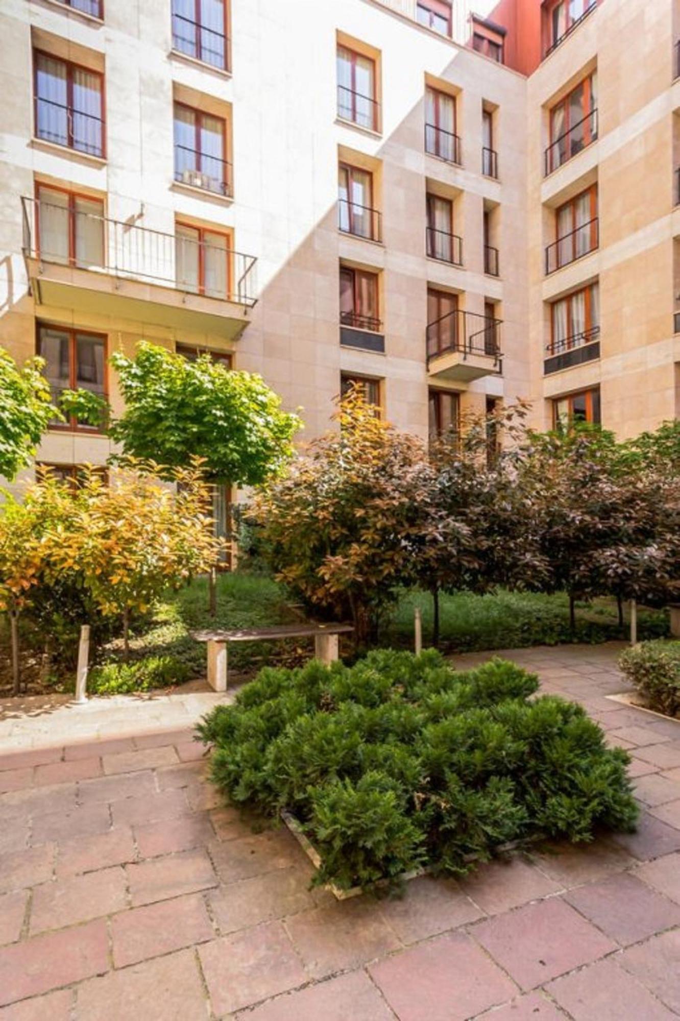 Colours Apartments Superior With Free Parking Budapest Ngoại thất bức ảnh
