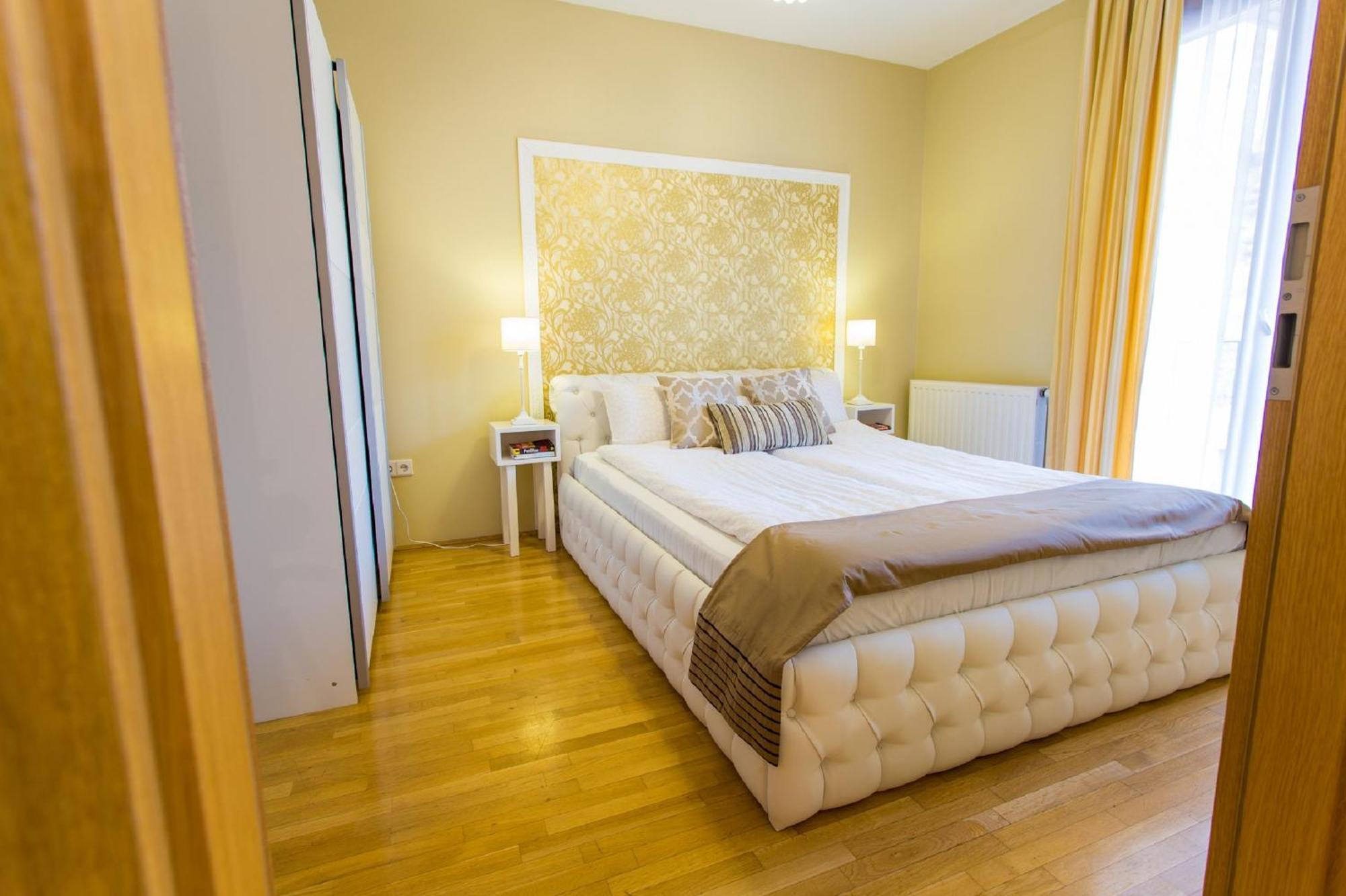 Colours Apartments Superior With Free Parking Budapest Ngoại thất bức ảnh